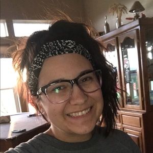 Meet your Posher, Christina